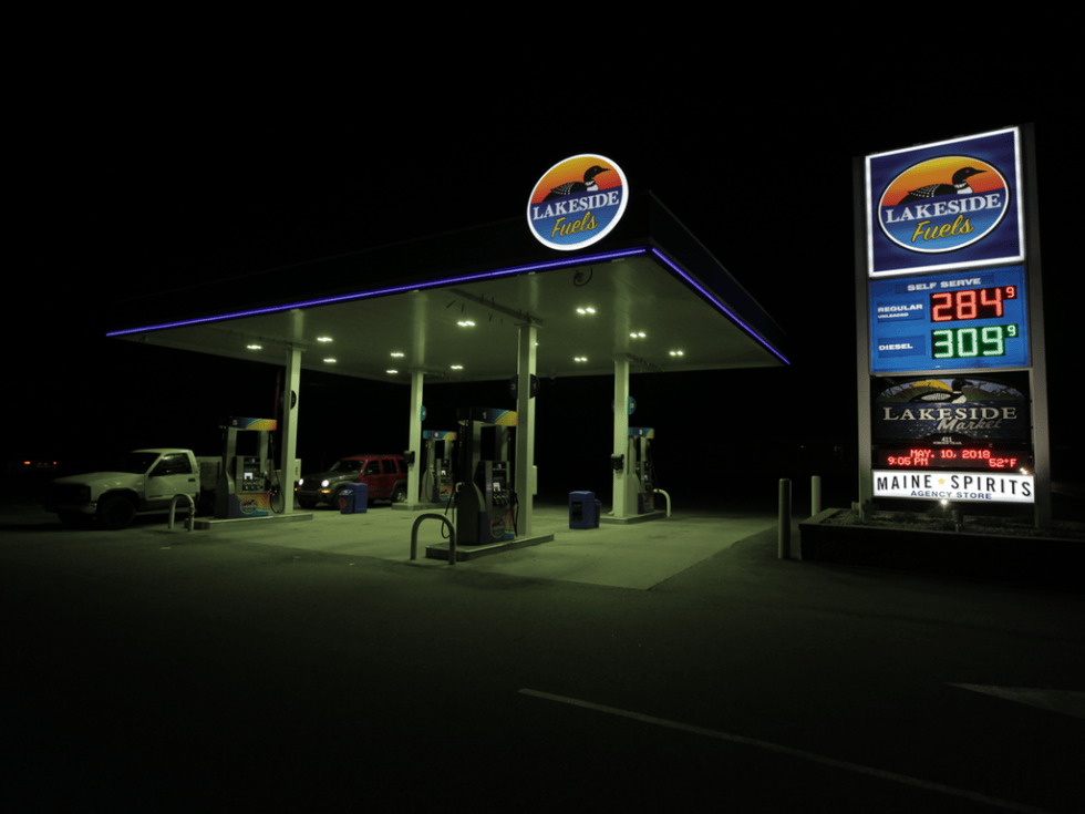 Gas Stations & Convenience Stores Burr Signs